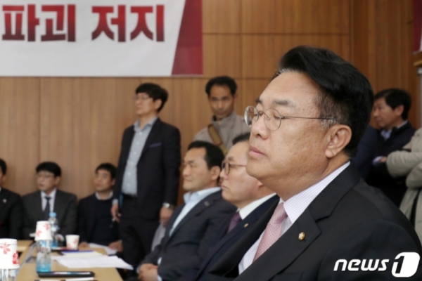정진석 자유한국당 의원. 뉴스1
